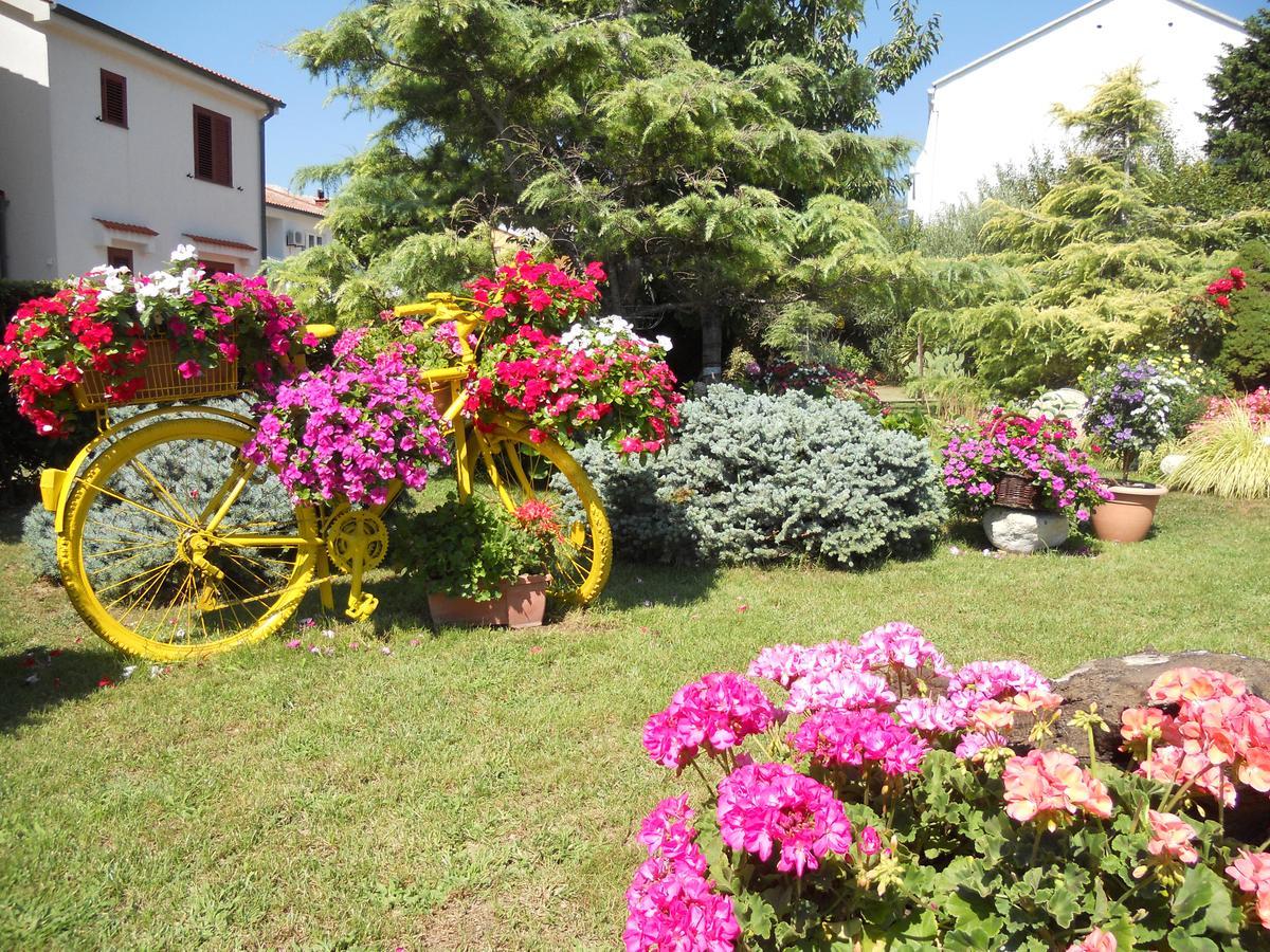 Apartments Mihalic I Башка Экстерьер фото